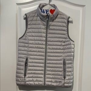 Gray silver lightweight vest, zipper